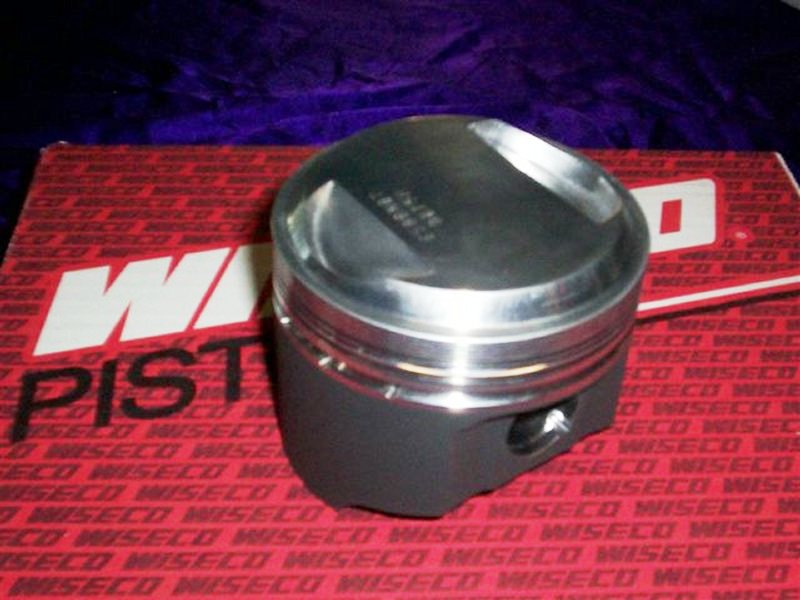 BRD Racing: Wiseco high compression pistons for Toyota 3TC